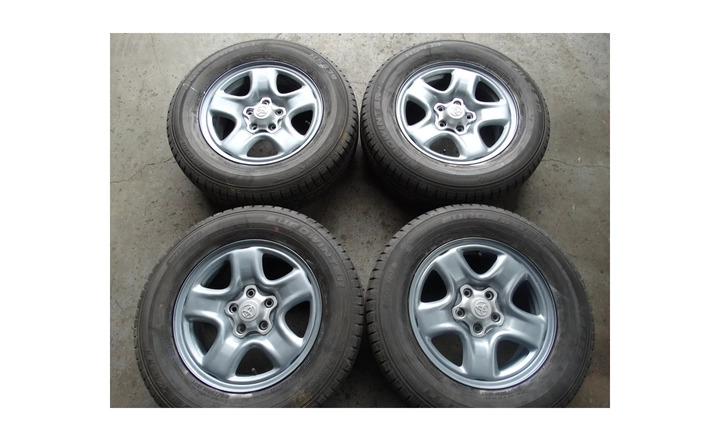 Toyota RAV4 cena 36500 przebieg: 171000, rok produkcji 2005 z Pyskowice małe 742